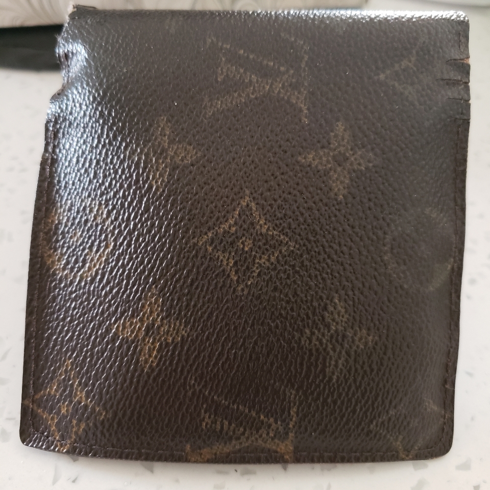 Louis Vuitton Wallet - Picture 3 of 16